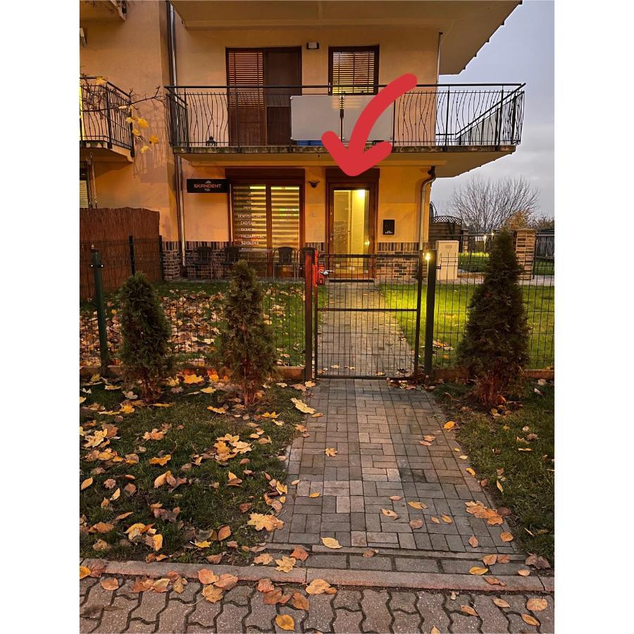 Studio One Ogrodek I Parking Gorzow Wielkopolski Luaran gambar